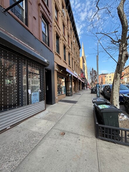 More Photos Of 148 7th Ave, Brooklyn Apartments For Lease