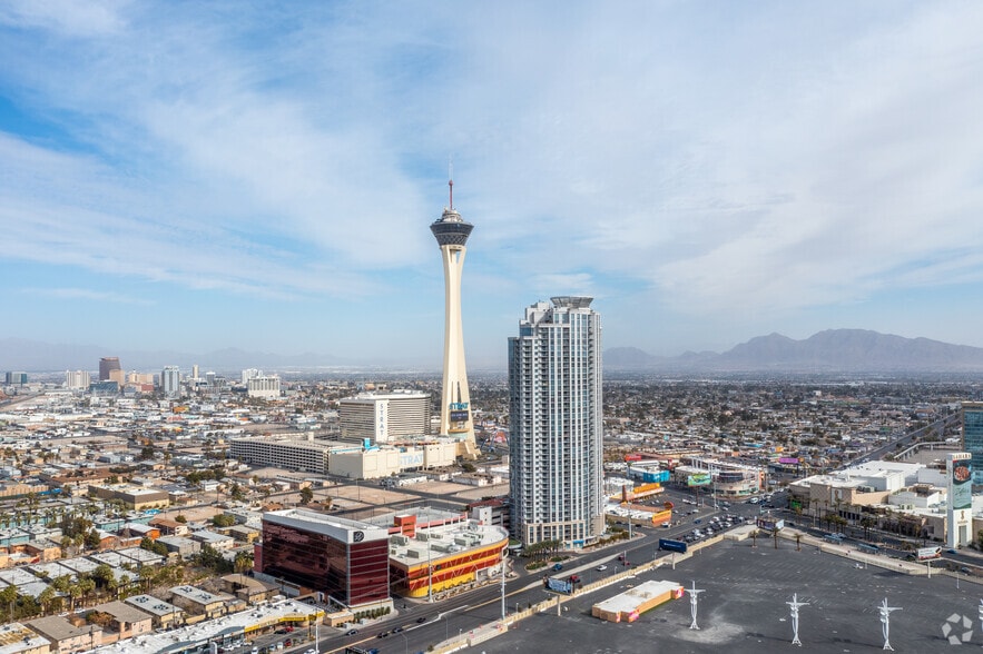 More Photos Of 200 W Sahara Ave, Las Vegas Apartments For Sale