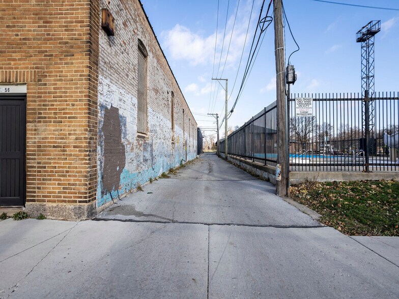 More Photos Of 3056 W Walton St, Chicago Warehouse For Sale