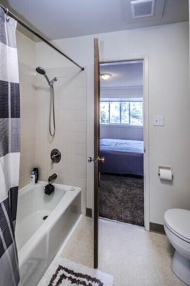 More Photos Of 510 Avenue Alhambra, Half Moon Bay Apartments For Sale