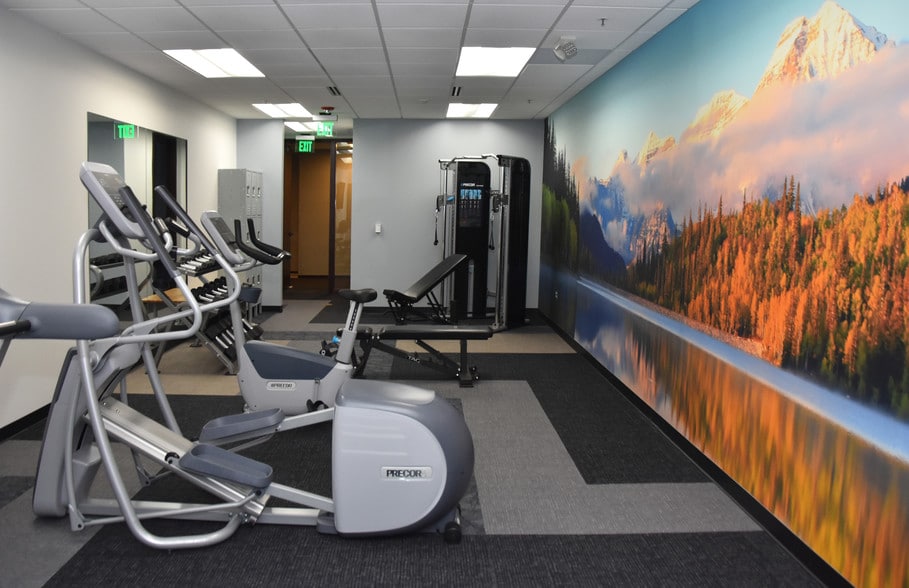 More Photos Of 26777-26999 Central Park Blvd, Southfield Office For Lease