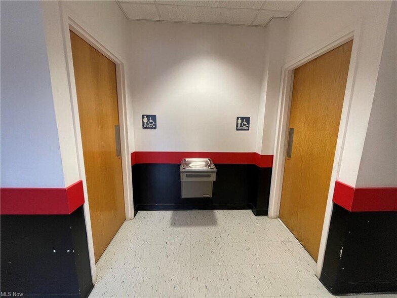 More Photos Of 100 Welday Ave, Steubenville Office For Lease