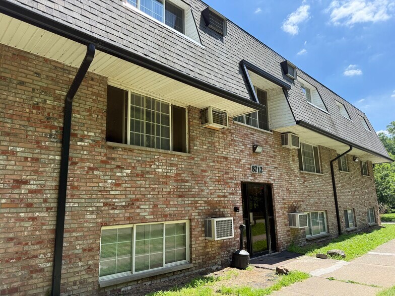 More Photos Of 8712-8804 Dayton Oxford Rd, Franklin Apartments For Sale