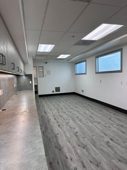 More Photos Of 8158 Beverly Blvd, Los Angeles Medical For Sale