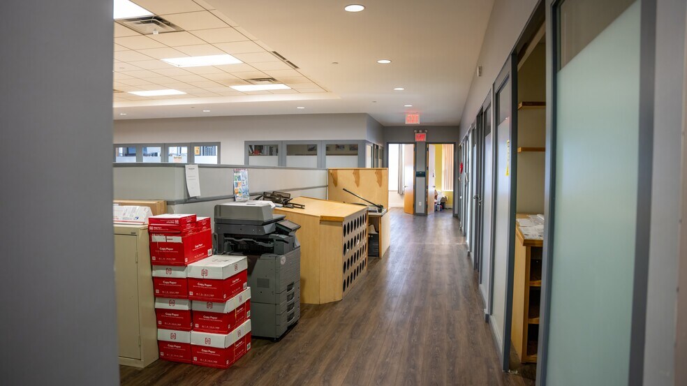 More Photos Of 230 S 5th Ave, Mount Vernon Light Distribution For Sale