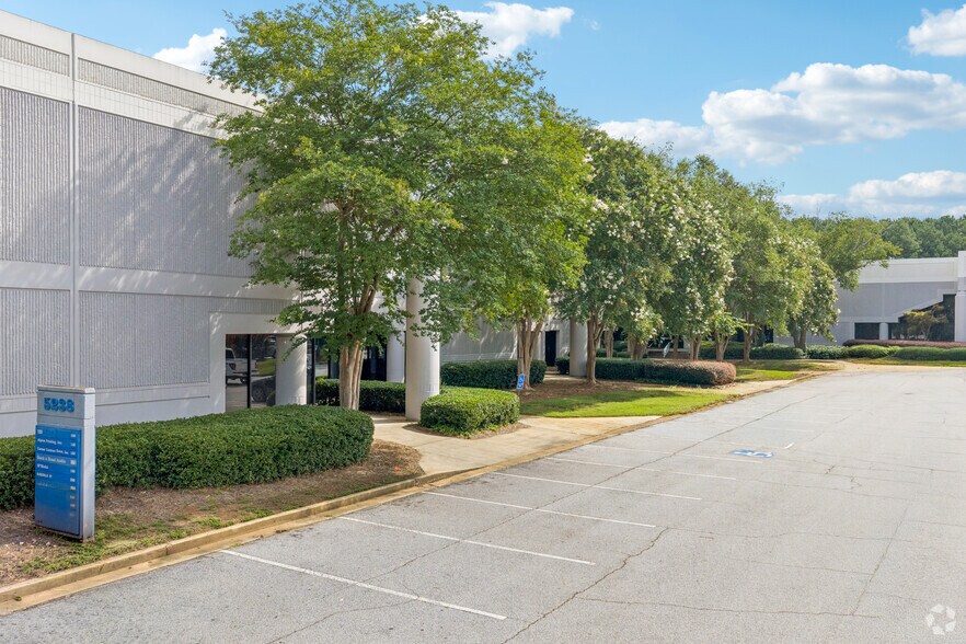 More Photos Of 5242 Royal Woods Pky, Tucker Unknown For Lease