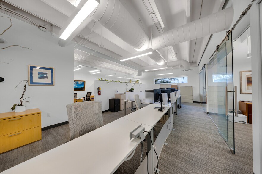 More Photos Of 4713-4725 SW 8th St, Miami Storefront For Lease