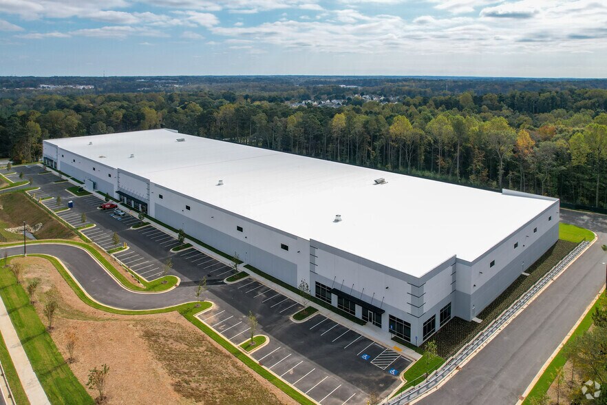 More Photos Of 550 Rock Hill Dr, Atlanta Distribution For Lease
