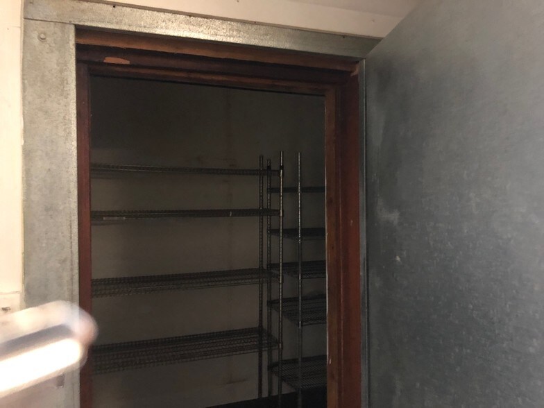 More Photos Of 809 1st St, Cheney Restaurant For Sale