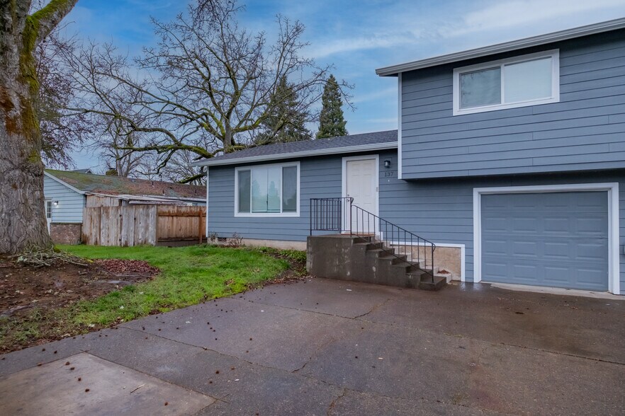 More Photos Of 137 Tanglewood Dr, Jefferson Multifamily For Sale