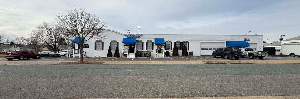 More Photos Of , Fredericksburg Unknown For Sale