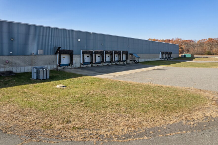 More Photos Of 1 Better Way, Chicopee Distribution For Lease