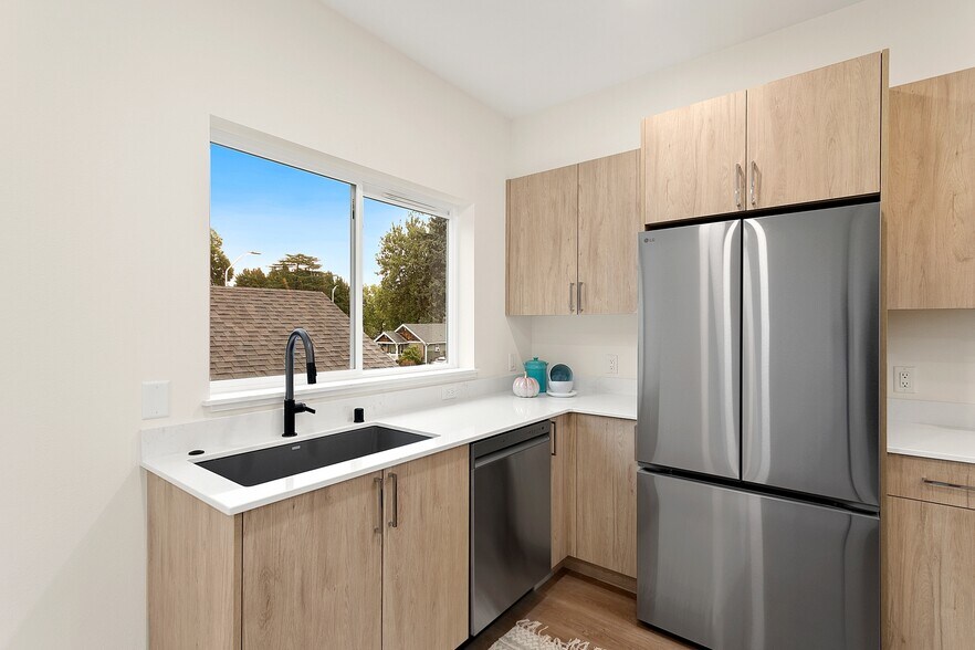 More Photos Of 117 Wells Ave S, Renton Apartments For Sale