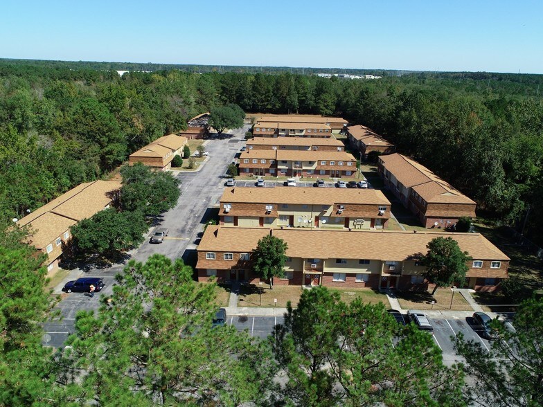 More Photos Of 901 Corona Dr, Orangeburg Apartments For Sale