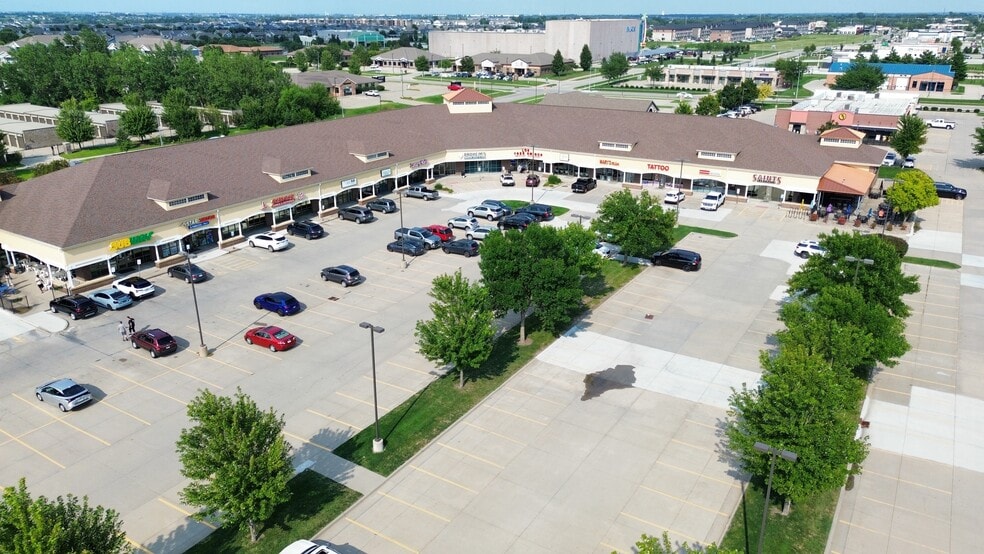 More Photos Of 13-87 Carefree Ln, Waukee Unknown For Lease
