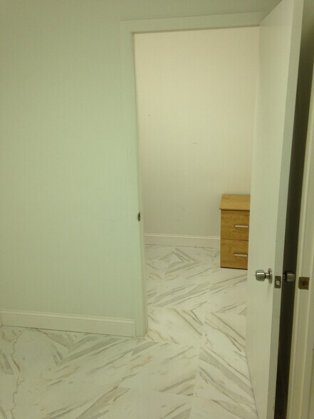 More Photos Of 1111 Kane Concourse, Bay Harbor Islands Loft Creative Space For Lease