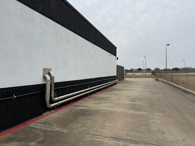 More Photos Of 12626A Dairy Ashford, Sugar Land Industrial For Sale