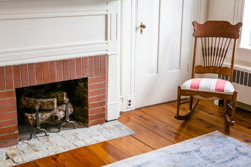 More Photos Of 222 Main St, Dayton Freestanding For Sale