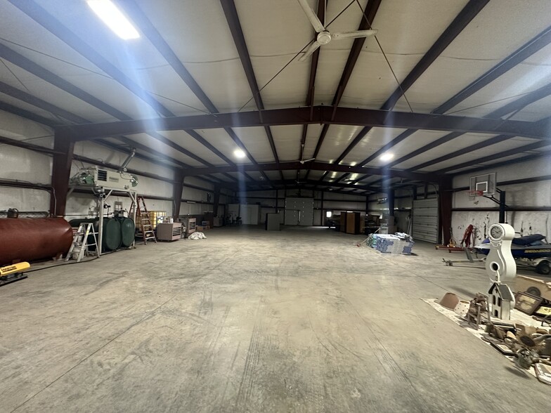 More Photos Of 98 Denali Dr, Colliers Industrial For Lease