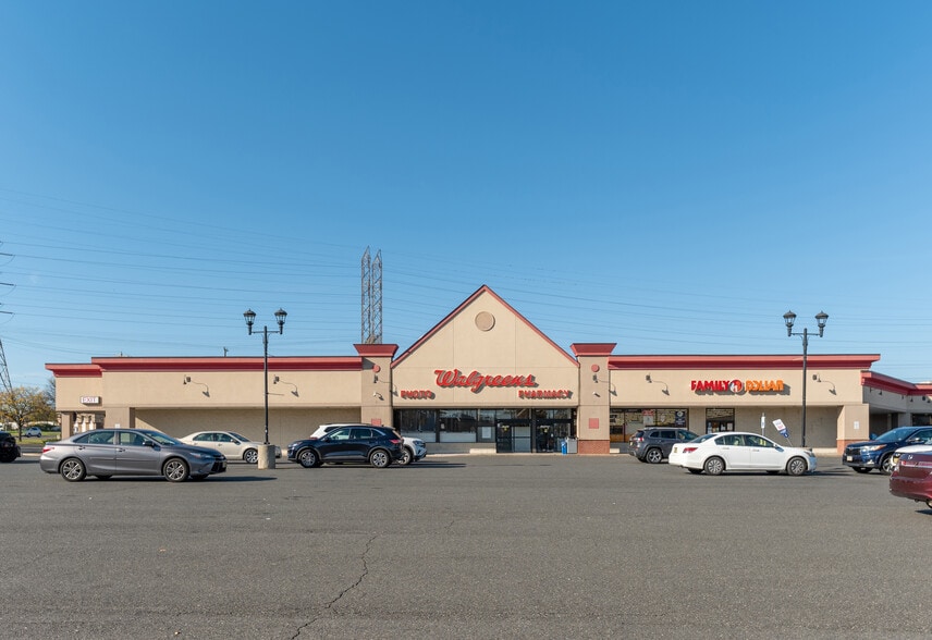 More Photos Of 426-521 Raritan St, Sayreville Freestanding For Lease