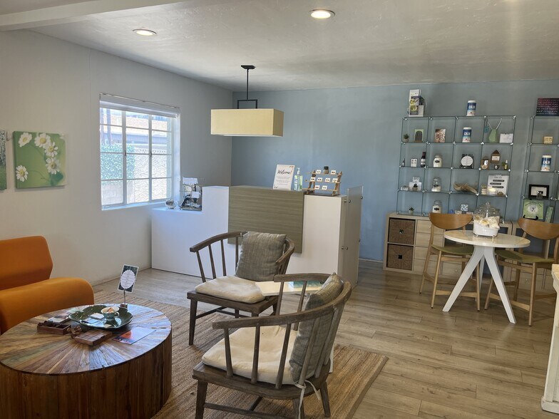 More Photos Of 219 E Lexington Ave, Phoenix Office Residential For Sale