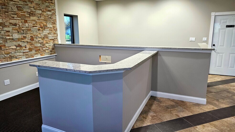 More Photos Of 1120 Old State Route 74, Batavia Auto Repair For Lease