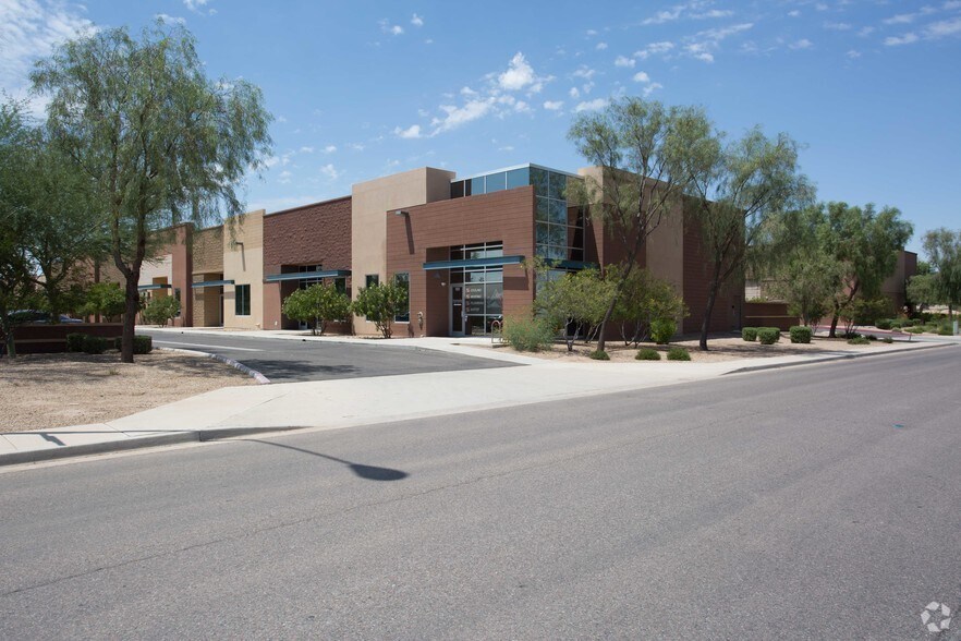 More Photos Of 7256 S 89th Pl, Mesa Showroom For Sale