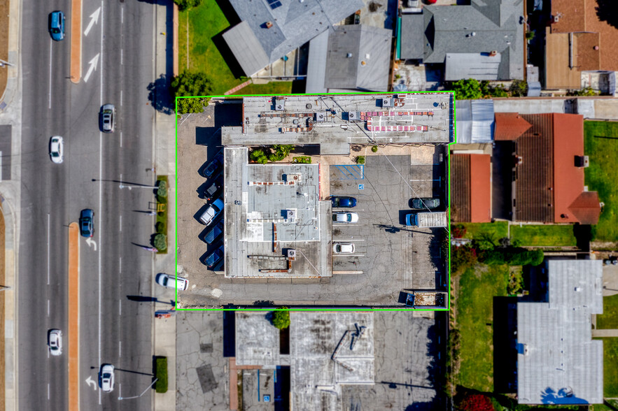 More Photos Of 2000-2010 W Lincoln Ave, Anaheim Freestanding For Sale