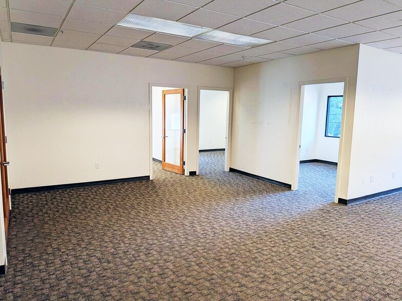 More Photos Of 4604 Scotts Valley Dr, Scotts Valley Loft Creative Space For Lease