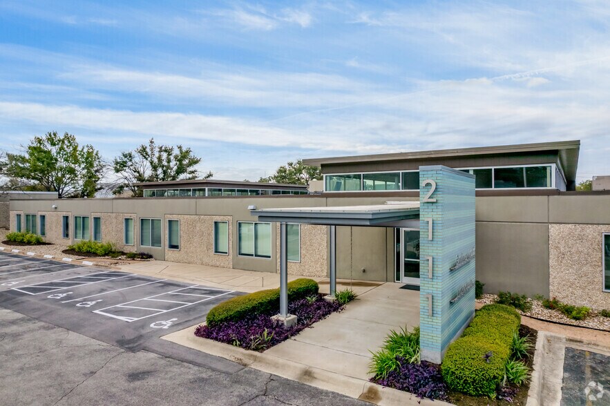 Primary Photo Of 2111 Kramer Ln, Austin Loft Creative Space For Lease