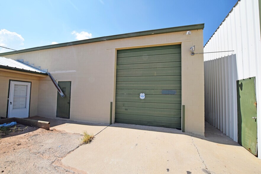 More Photos Of 4810 Andrews Hwy, Odessa Warehouse For Sale