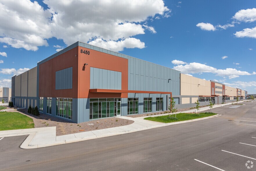 More Photos Of 8450 Highfield Pky, Englewood Distribution For Lease