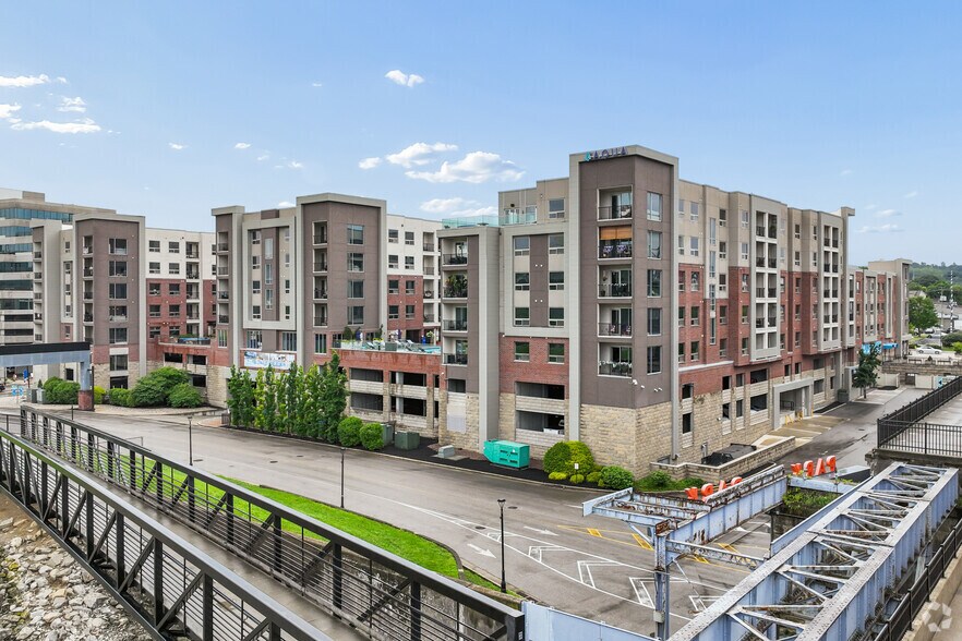 More Photos Of 100 Aqua Way, Newport Apartments For Lease