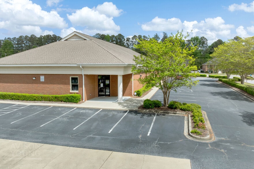 Primary Photo Of 100 Jimmy Love Ln, Columbia Medical For Sale