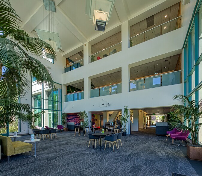 More Photos Of 111 McInnis Pky, San Rafael Office For Sale