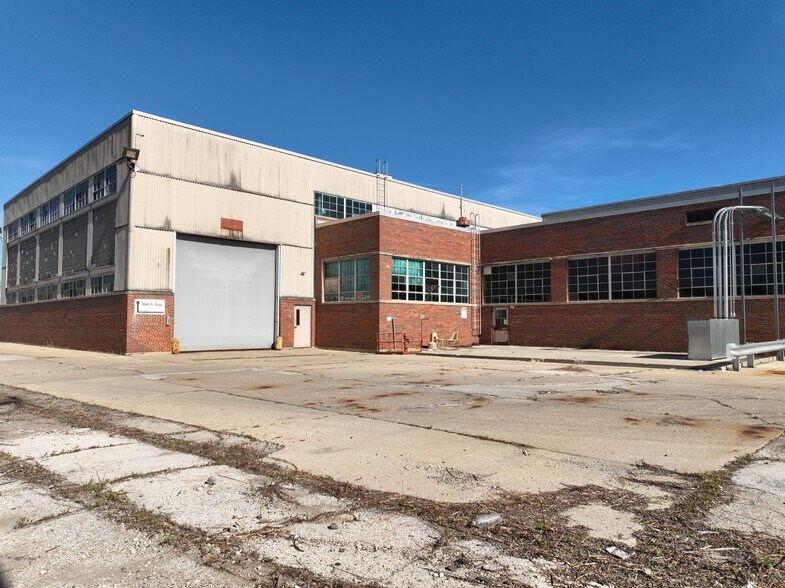 More Photos Of 4265 N 30th St, Milwaukee Industrial For Sale