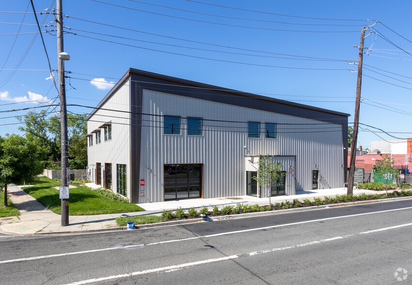 Primary Photo Of 3451 Benning Rd NE, Washington Office For Lease