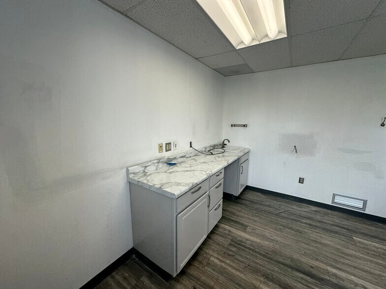 More Photos Of 2526 Monroeville Blvd, Monroeville Medical For Lease