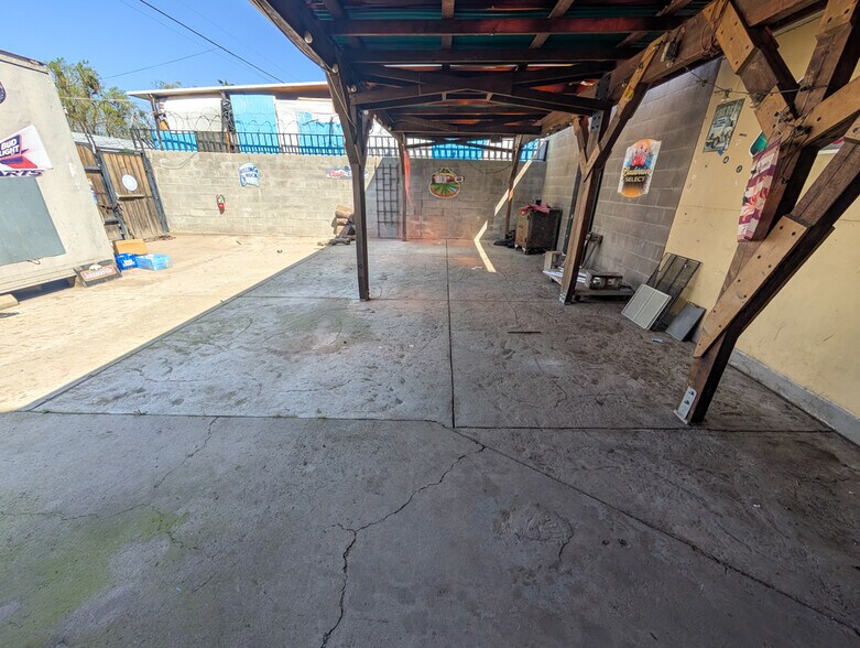 More Photos Of 2031 Yosemite Blvd, Modesto Bar For Sale