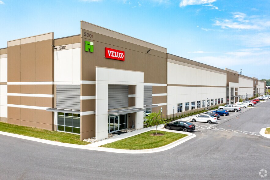 More Photos Of 5301 Nottingham Dr, White Marsh Warehouse For Lease