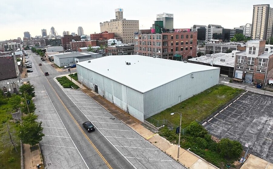 More Photos Of 2800-2810 Washington Ave, Saint Louis Warehouse For Lease