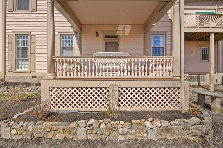More Photos Of 76 Cottage St, New Bedford Multifamily For Sale
