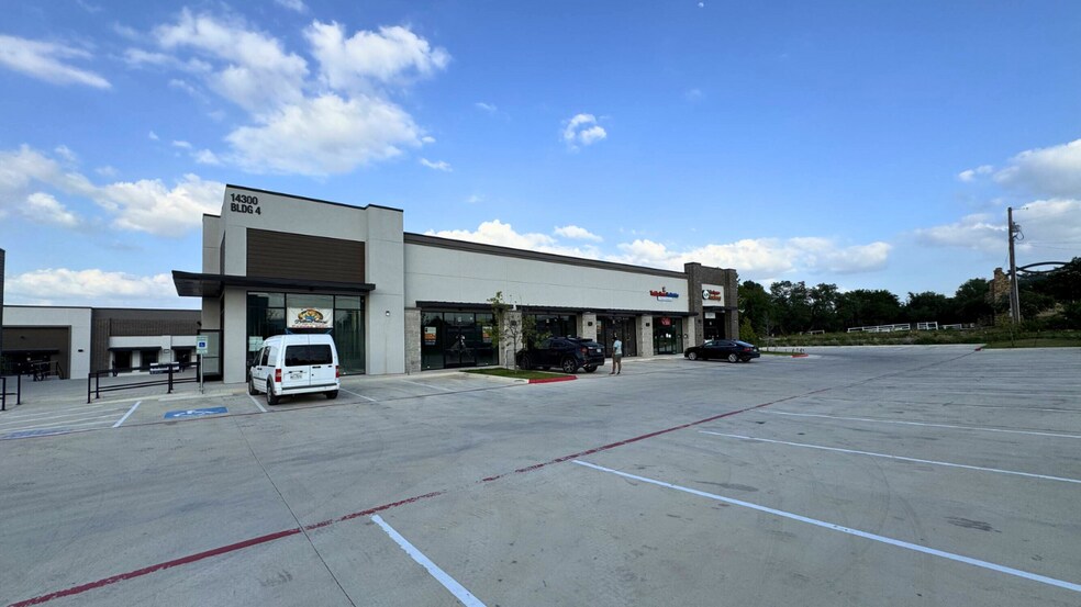 More Photos Of 14300 Ronald Reagan Blvd, Leander Storefront For Sale