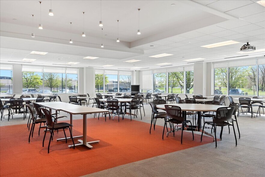 More Photos Of 3051 Hollis Dr, Springfield Office For Lease