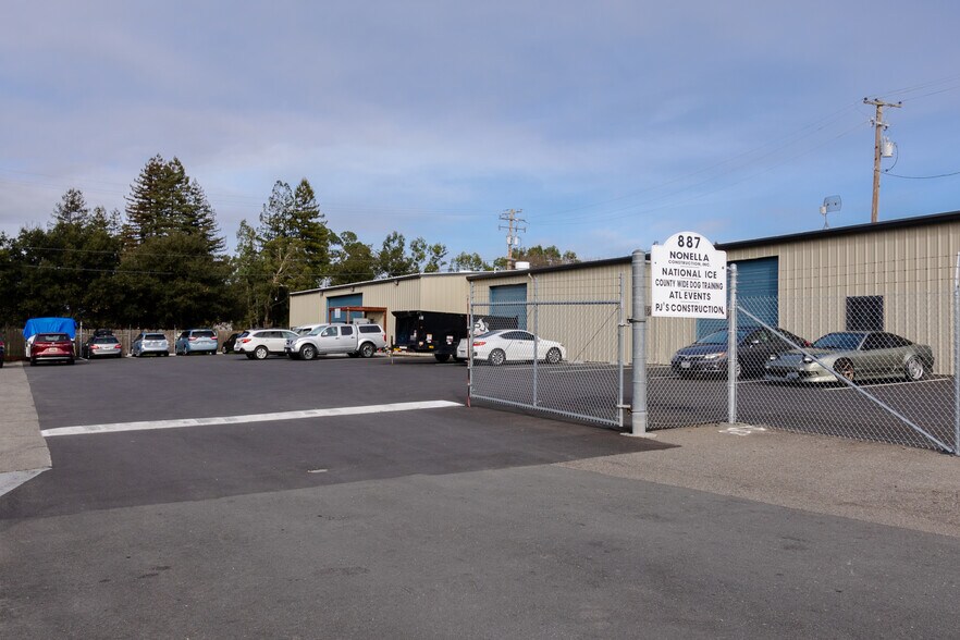 More Photos Of 887 Sebastopol Rd, Santa Rosa Warehouse For Lease