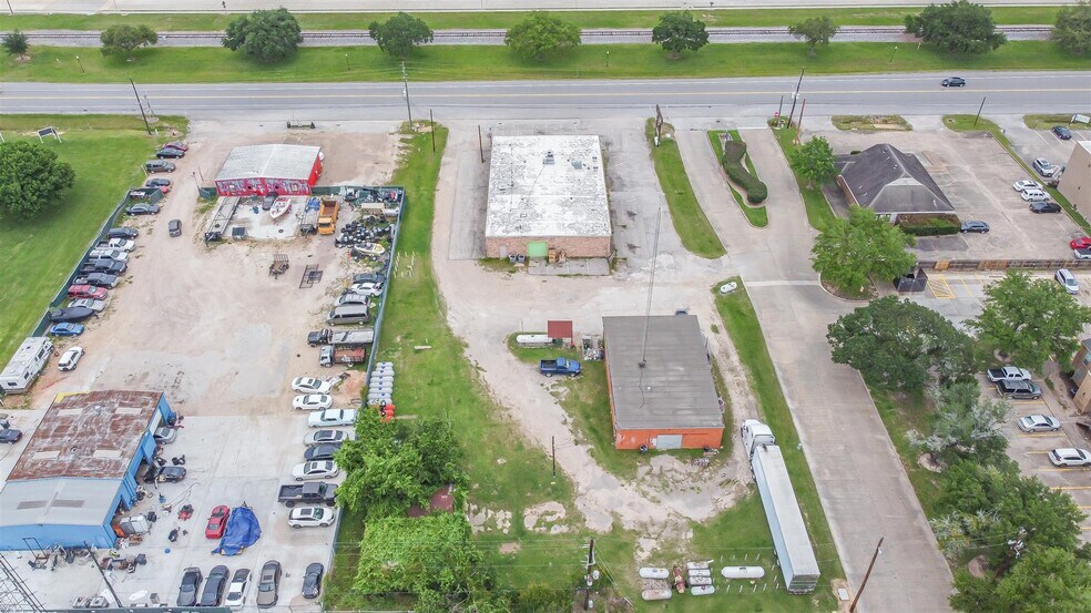 More Photos Of 6801 Highway Blvd, Katy Freestanding For Sale