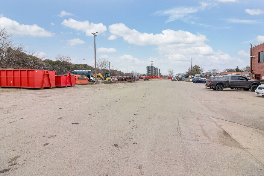 More Photos Of 929 Childs St, Wheaton Warehouse For Sale