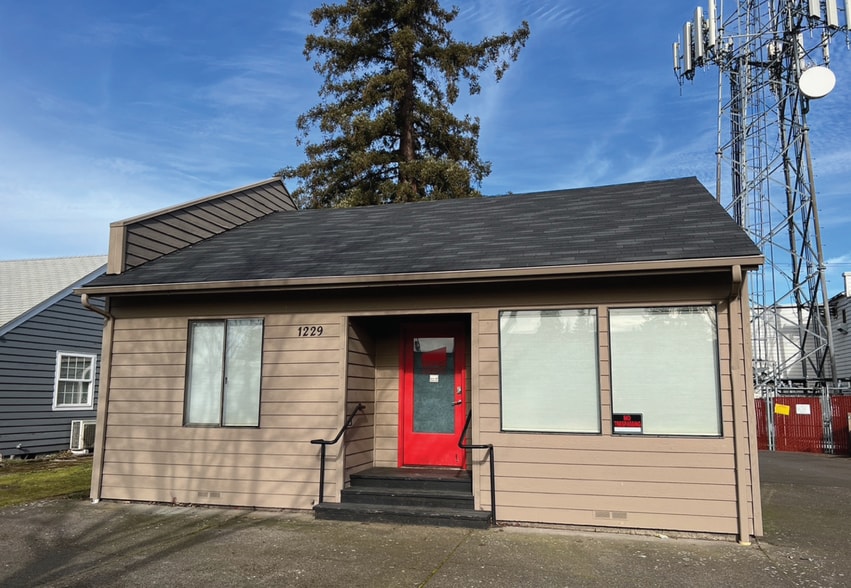 More Photos Of 1229 W 7th Ave, Eugene Storefront For Lease