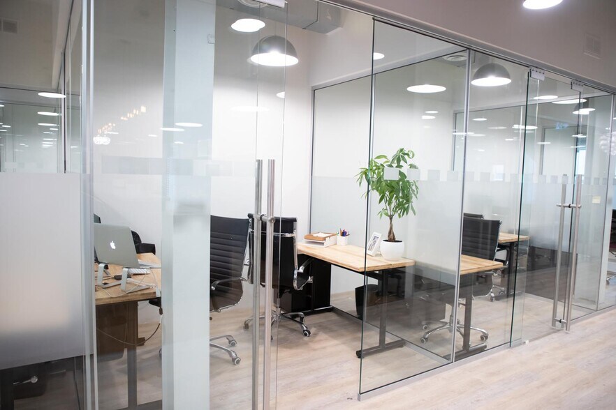 More Photos Of 146-152 Thirtieth St, Toronto Coworking Space