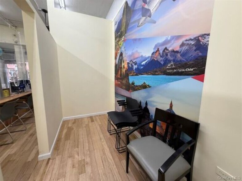 More Photos Of 160 Graham Ave, Brooklyn Apartments For Lease